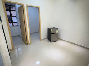 兩房一廳單位，裝修舒適，旺市區內，歡迎約睇