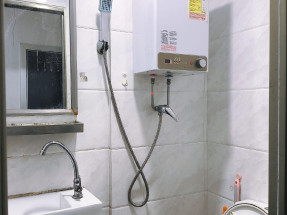 油麻地 平安大樓  中層 (7-16/16樓) 佐敦油麻地雙地鐵站套房特惠價放租