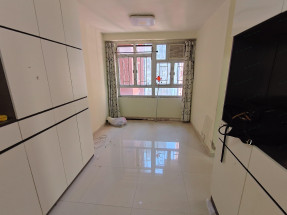 有匙即睇 兩房 藍田站口 交通購物配套方便 