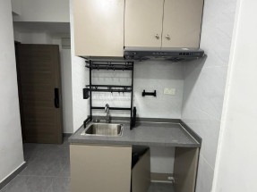 開放式單位，可養貓，高層單位，裝修舒適，歡迎約睇