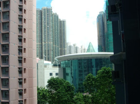 大廈名稱：寶明苑A座 租金：11000