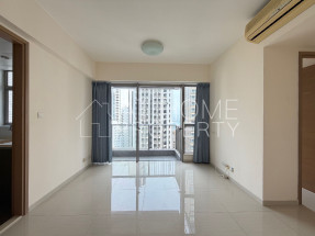 Nice condition, practical layout, convenient location