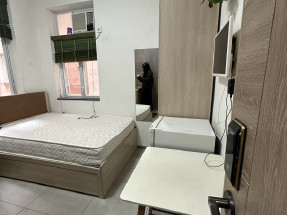 銅鑼灣開放式單位 地鐵站旁 靚裝修筍租