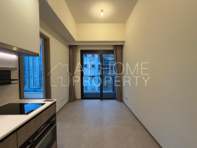 Brand new apartment, high floor, convenient location