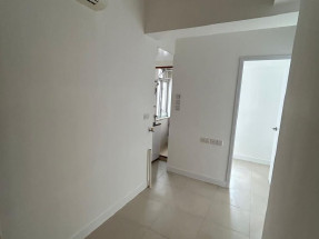 旺角兩房一廳 步行3分鐘到地鐵站