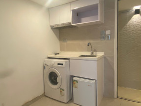 黃金地段，配套齊全，鄰近購物中心和食肆，生活設施完善，近地鐵。