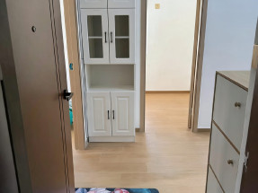 旺角核心黃金地段!時興大廈(Chee Hing Building)中層單位,地址為旺角通菜街66-70號,月租僅需18000元