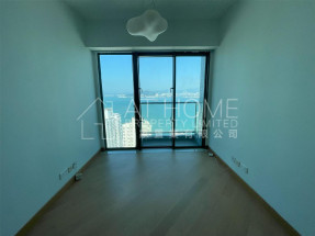 Stunning sea view, practical layout, convenient location