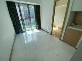 High floor, south facing, quiet location