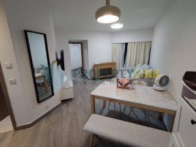 Large size two-bed with nice deco apartment near SYP MTR