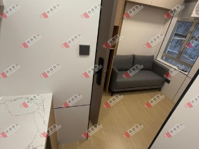 全新装修，2房，有傢電