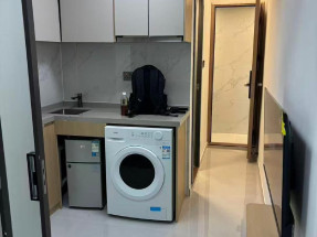 有電梯,乾濕分離衛浴,齊家電,不包床架,歡迎約睇