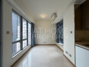 Good quality, open plan studio, quiet location