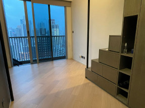 Partial furnished, high floor, convenient location