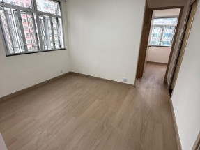 Newly renovated, practical layout, convenient location