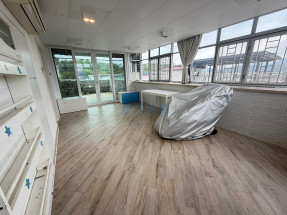 4房1套，天台屋仔有申報，另天台多一個廁所