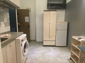 一房一廳，雅裝舒適，拎包入住，格局方正，交通便利，生活便利，美食林立