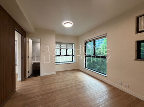 Nice deco, enlarged bedroom, greenery view, quiet location