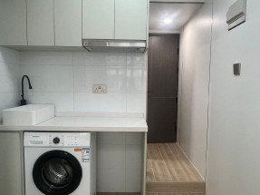 玉泉樓，開放式，裝修舒適，有部分電器，拎包入住