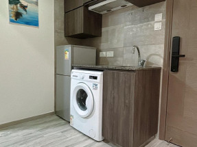 靚裝開放式，設備新淨，住宅區，交通方便。