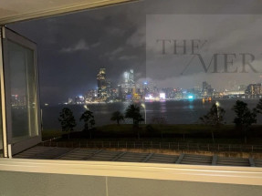 Great sea view, nice decor