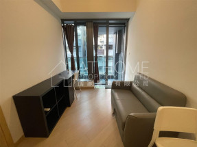 Convenient location, club house facilities