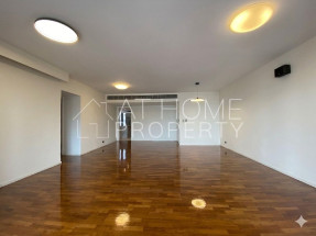 Practical layout, high floor, quiet location