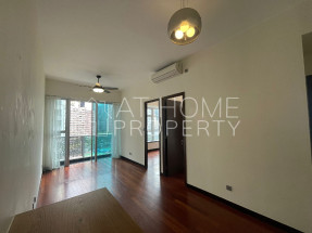 Practical layout, nice condition, open city view