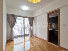 High floor, open city view, convenient location
