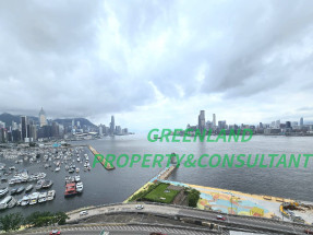 Stunning view of the Victoria Harbour, 