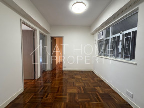 Practical layout, built-in closet, convenient location