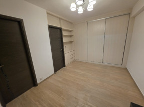 Nice deco, convenient location