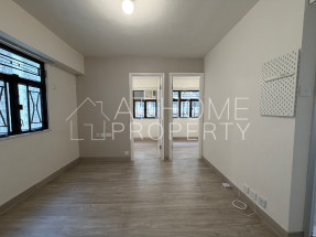 Nice deco, practical layout, convenient location