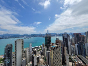 Stunning city view, convenient location, club house facilities