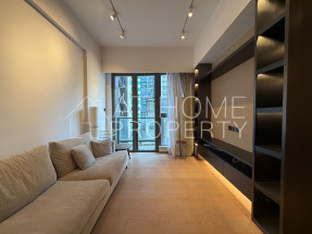 Terrace, nice deco, quiet location, convenient location