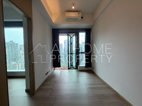 High floor, convenient location, next to MTR station