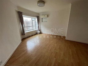Open view, convenient location