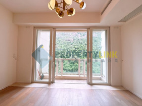 Luxury living exp at The morgan, private viewing can be arrange!