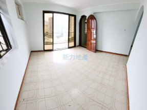 頭排 兩房兩廳