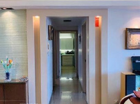 Rental in mid level west
