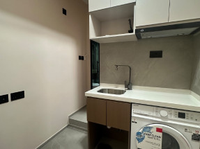 一房一廳，有齊傢私電器，拎包入住，有電梯保安大閘，歡迎約睇