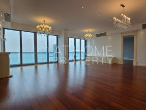 Practical layout, super high floor, stunning sea view, 2 carpark space