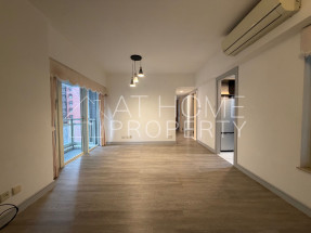 Nice condition, practical layout, convenient location