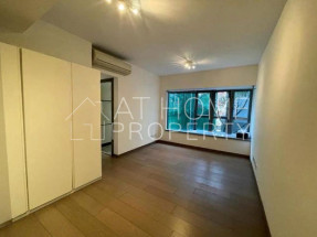 Practical layout, quiet location, low age building