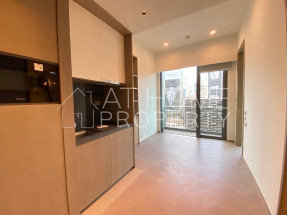 Brand new apartment, convenient location, city view