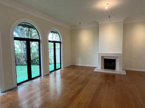 Tastefully Renovated House at Strawberry Hill