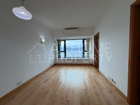 Full sea view, enlarged bedroom, shuttle bus to Central
