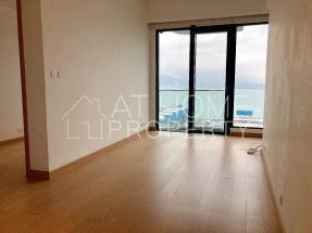 Practical layout, stunning sea view, convenient location