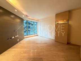 Practical layout, shuttle bus to Central, club house facilities