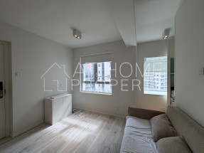 Nice deco, partial furnished, plenty of storage space, quiet location